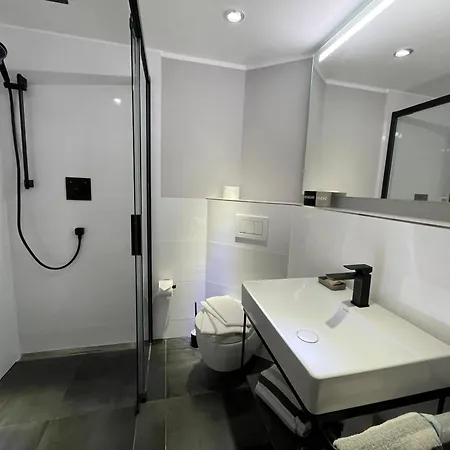 Alte Stadtgaertnerei 1